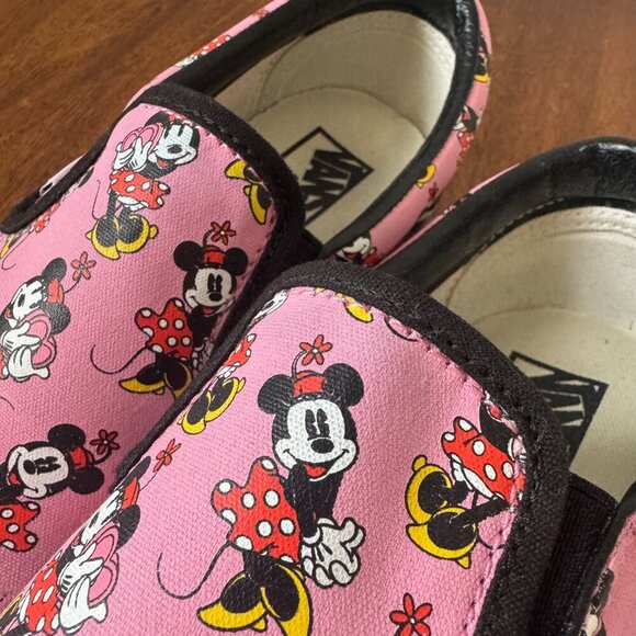 Vans Minnie Mouse Custom Shoes - Picture 9 of 13